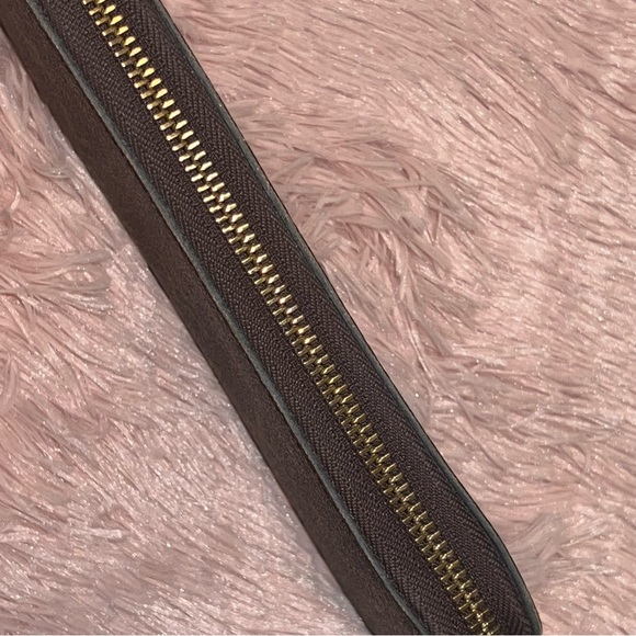 LOUIS VUITTON Clemence Wallet - Picture 11 of 14